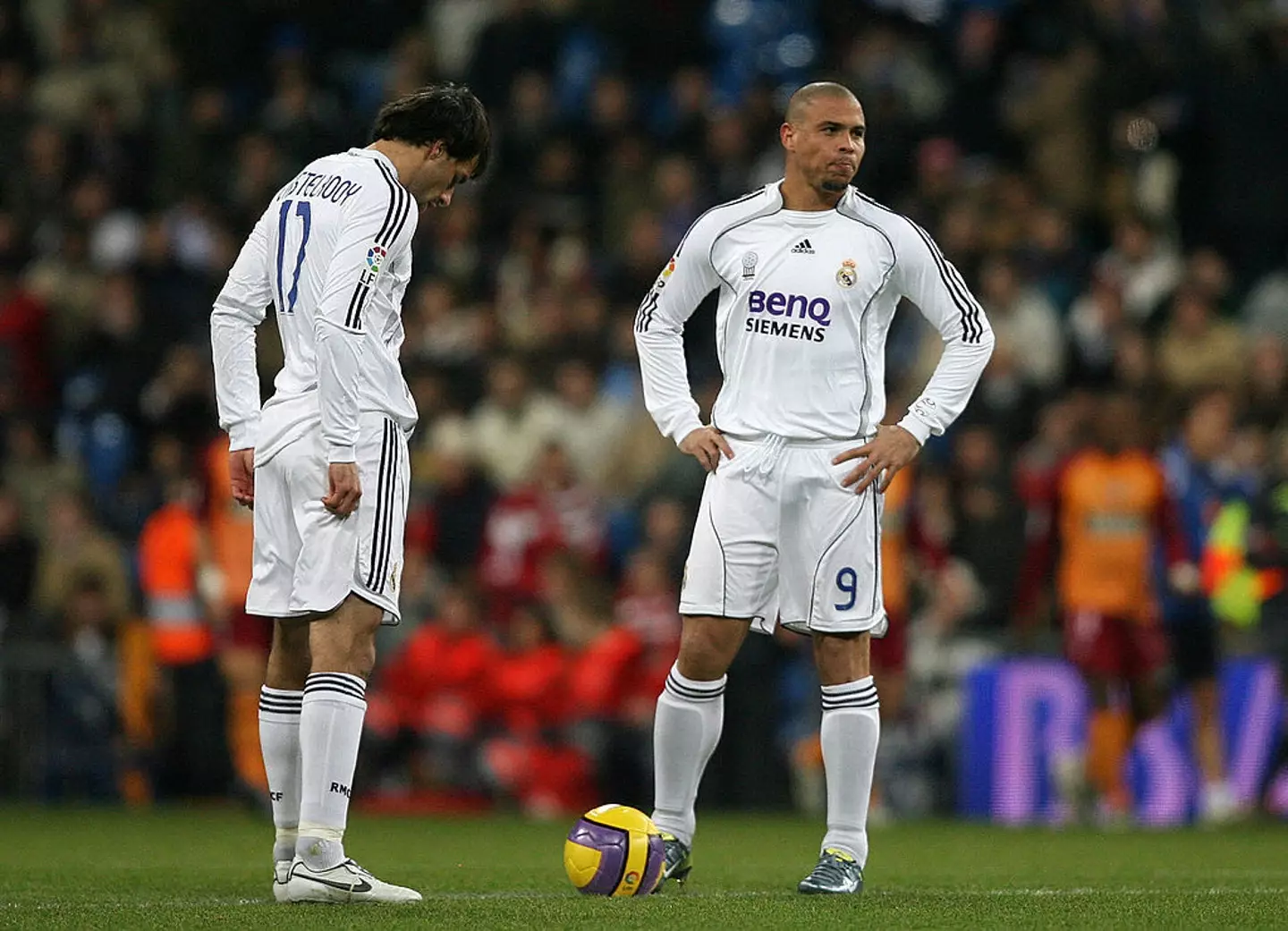 Ruud van Nistelrooy and Ronaldo at Real Madrid (Credit:Getty)