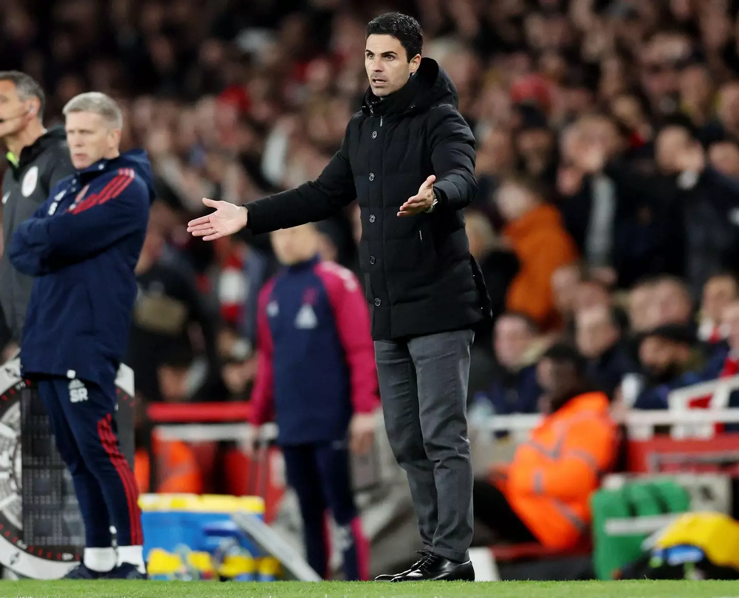 Mikel Arteta cuts a frustrated figure on the touchline during Arsenal vs. Southampton. Image: Alamy