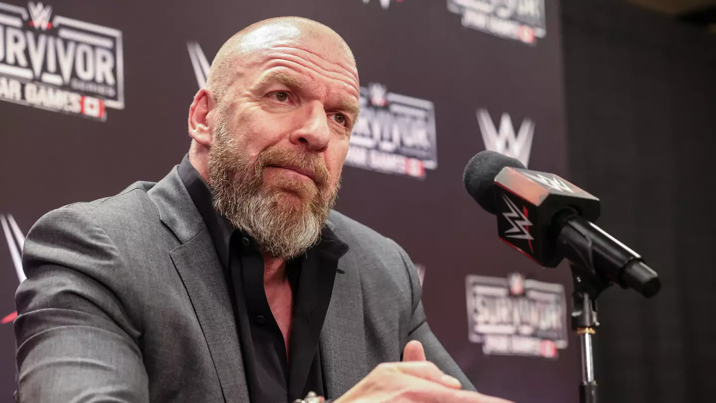 WWE fans left baffled as superstar signs new contract despite not being shown on TV for over a year