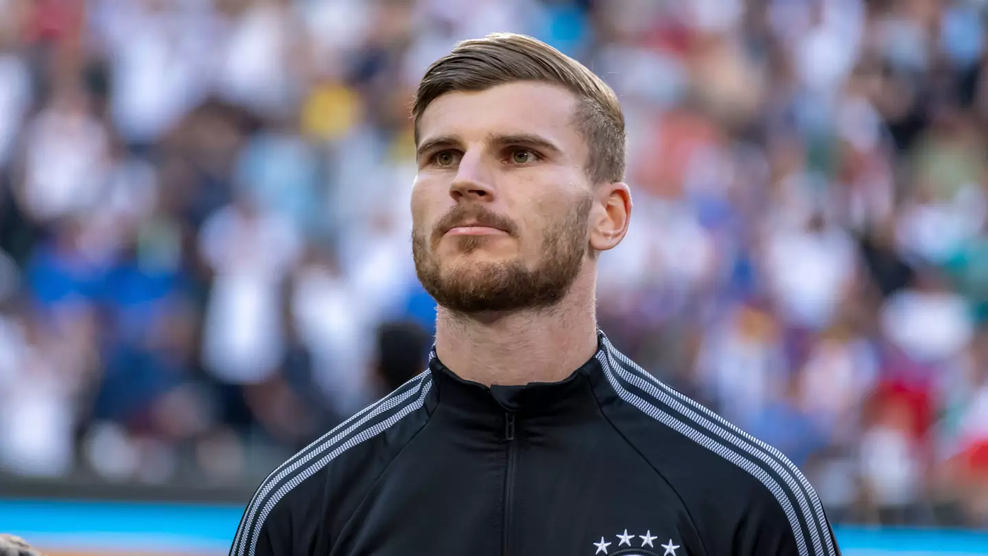 Ex-Premier League Defender Suggests Liverpool Should Look At Signing Expensive Chelsea Forward