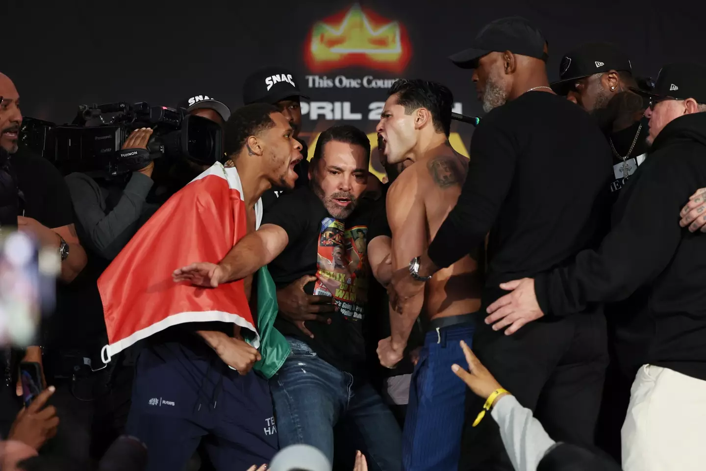 Devin Haney and Ryan Garcia face off. Image: Getty 