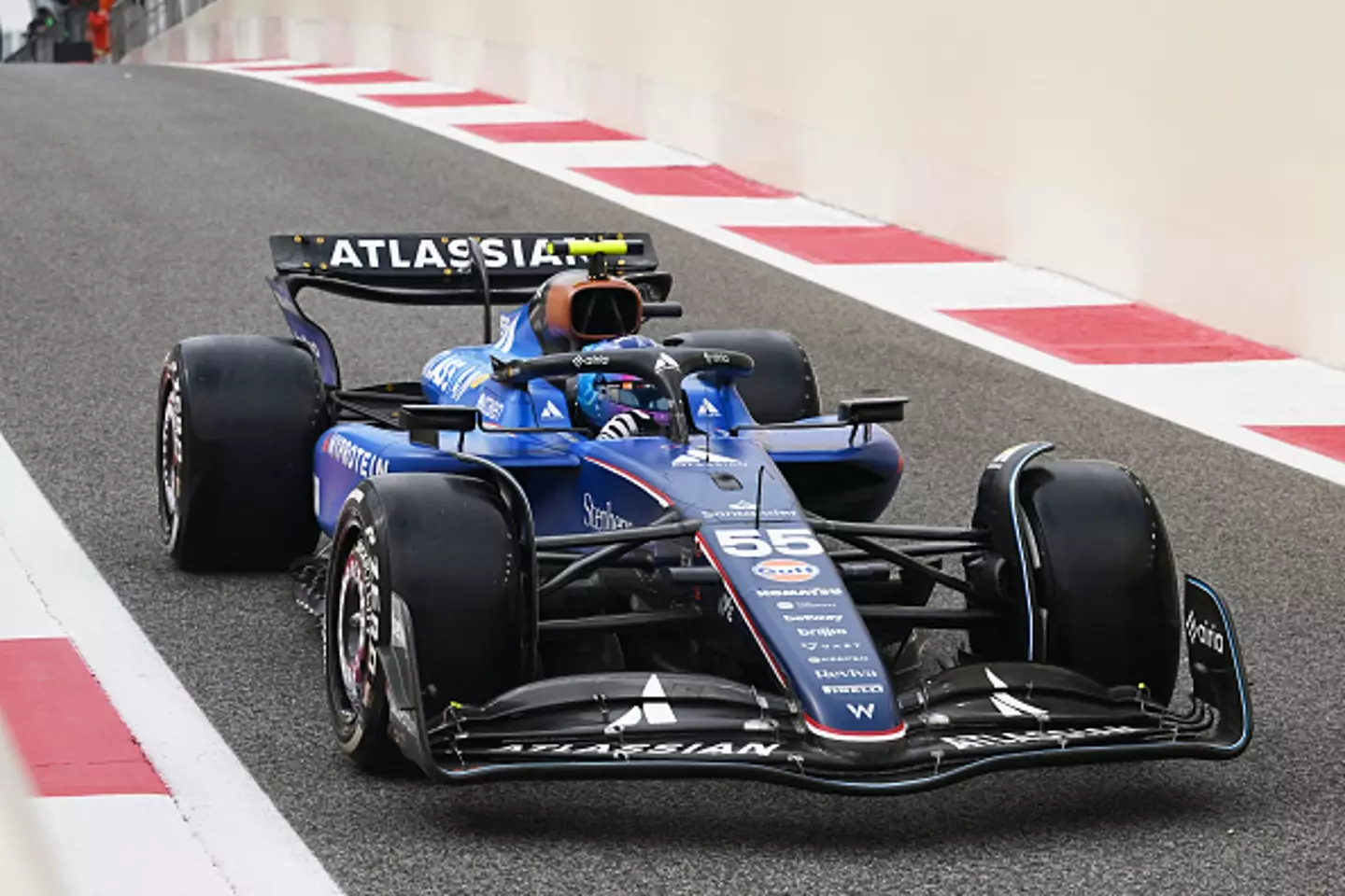 Alex Albon and Carlos Sainz will continue to drive for Williams in 2026 (Image: Getty)