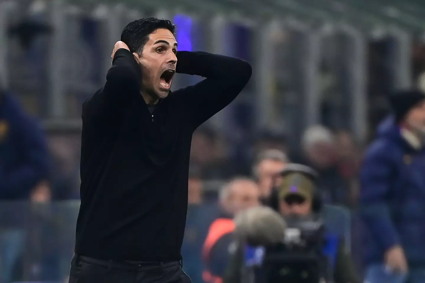 Mikel Arteta cuts a frustrated figure on the touchline. Image: Getty