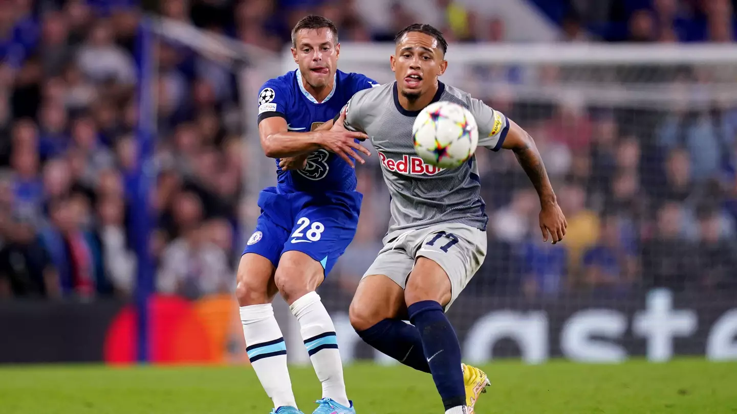 Chelsea's Cesar Azpilicueta (left) and RB Salzburg's Noah Okafor battle for the ball during the UEFA Champions League Group E match at Stamford Bridge. (Alamy)