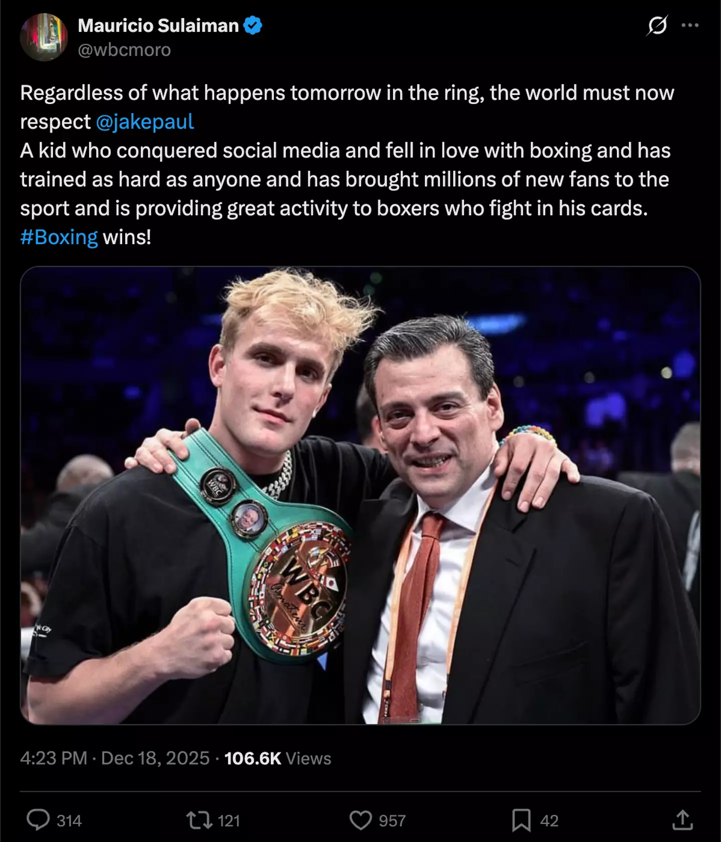 Sulaiman poses with Jake Paul (Image: Twitter/@wbcmoro)