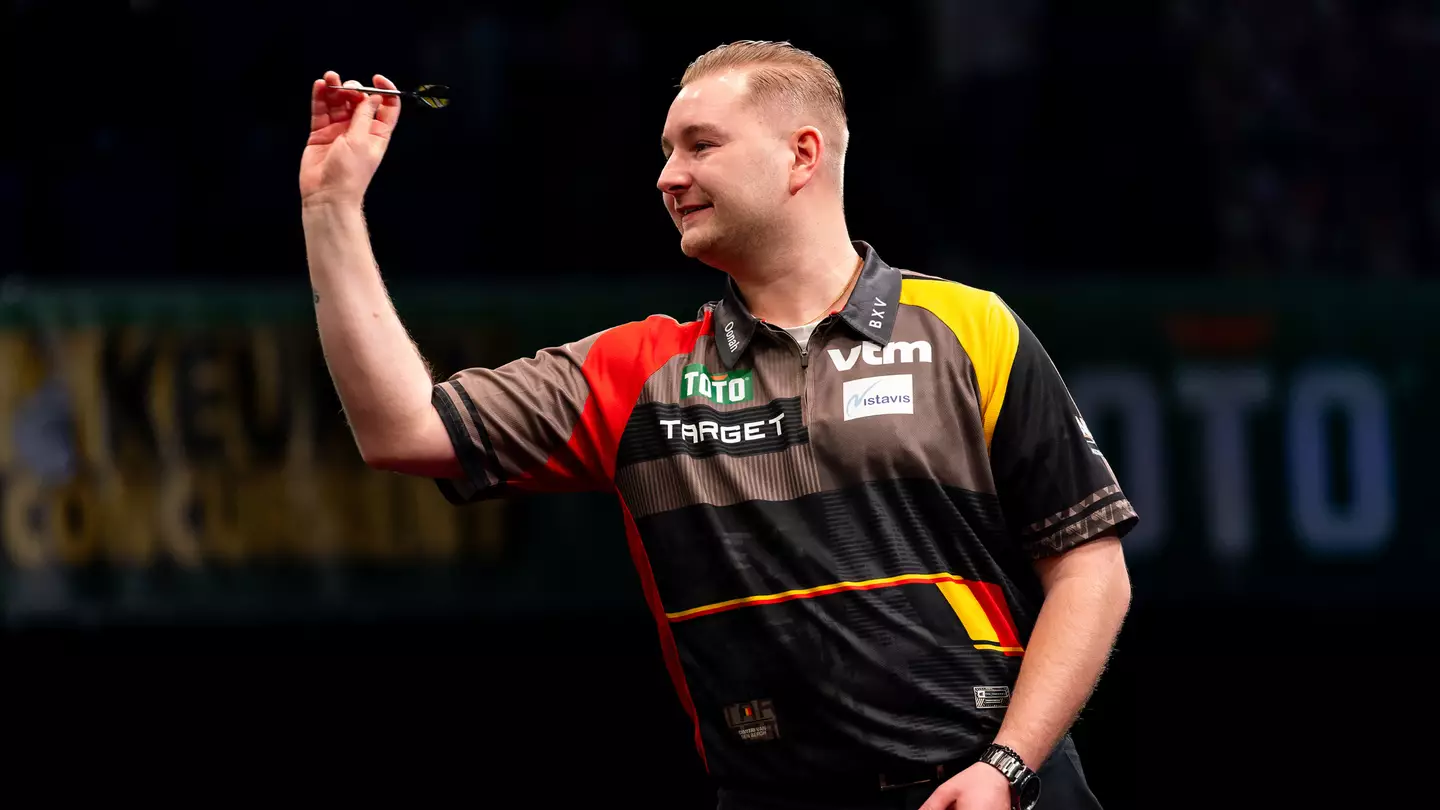 Dimitri Van den Bergh announces at World Cup of Darts that he will step away from PDC Tour at 30