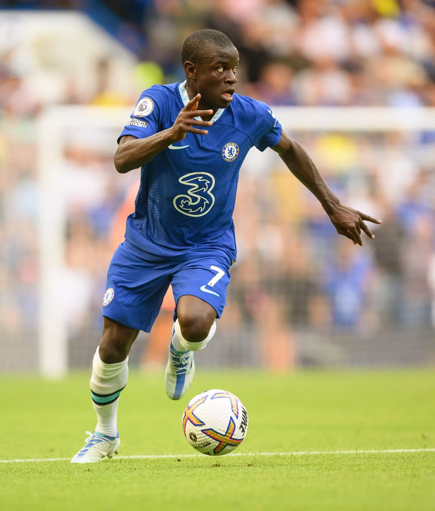 N'Golo Kante in Premier League action against Tottenham Hotspur. (Alamy)