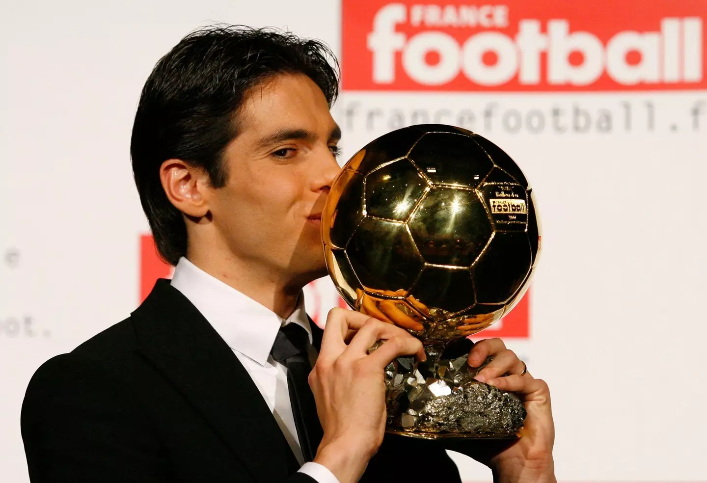 Former AC Milan playmaker Kaka lifted the 2007 Ballon d’Or award.