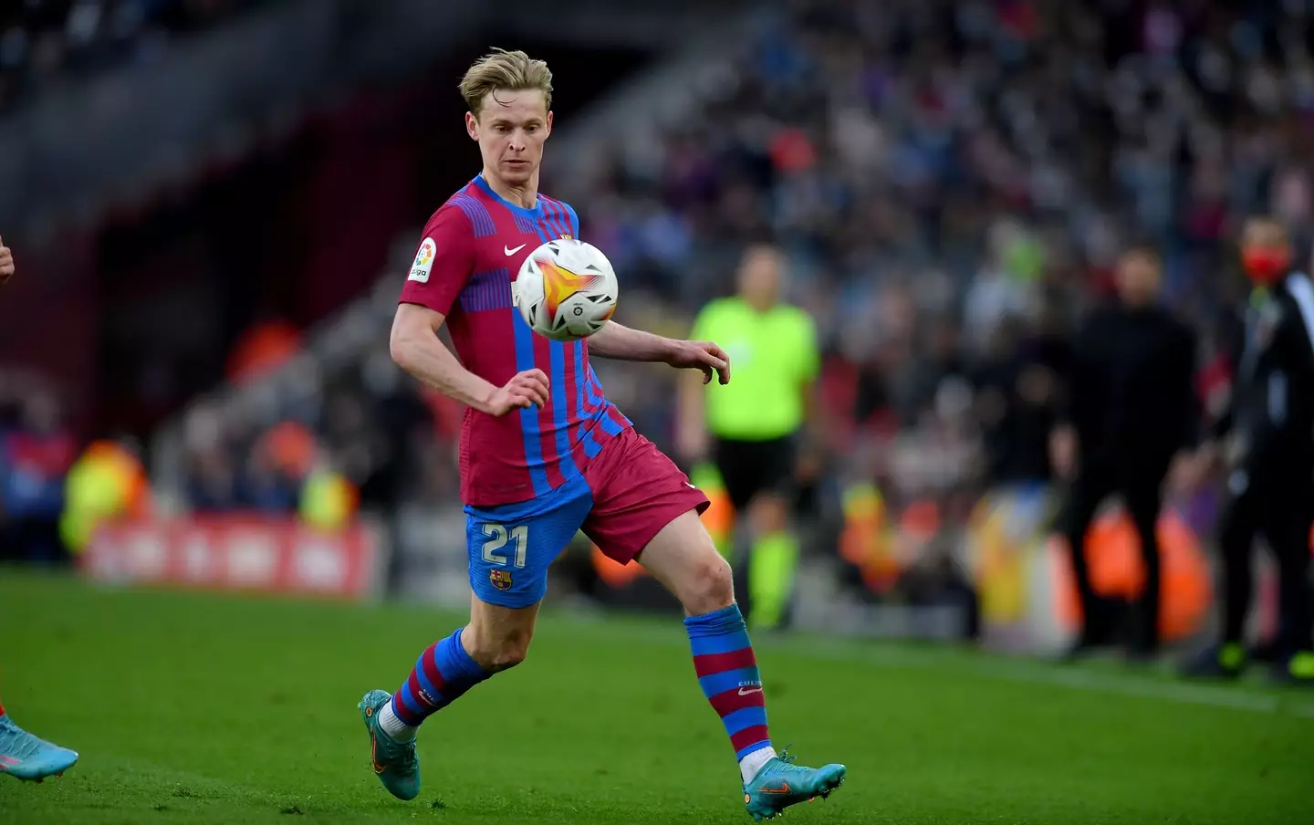 Frenkie de Jong in action for FC Barcelona. (Alamy)
