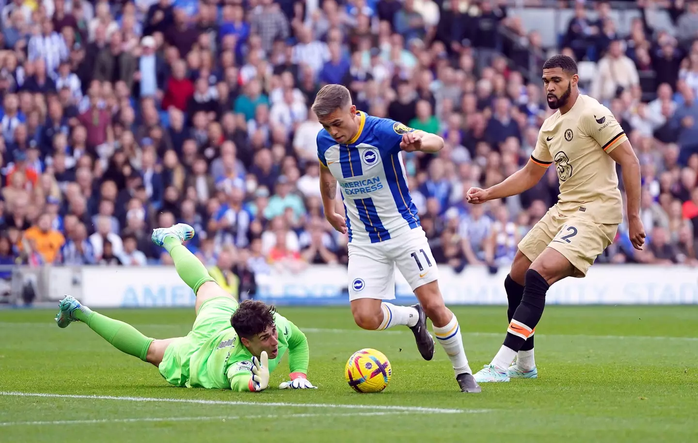 Leandro Trossard rounding Kepa Arrizabalaga to give Brighton the lead against Chelsea. (Alamy)