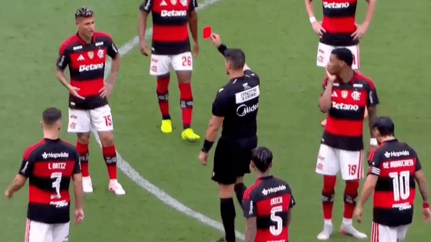 Brazilian Supercup Final Sees Never-Before-Seen Red Card Immediately After HT