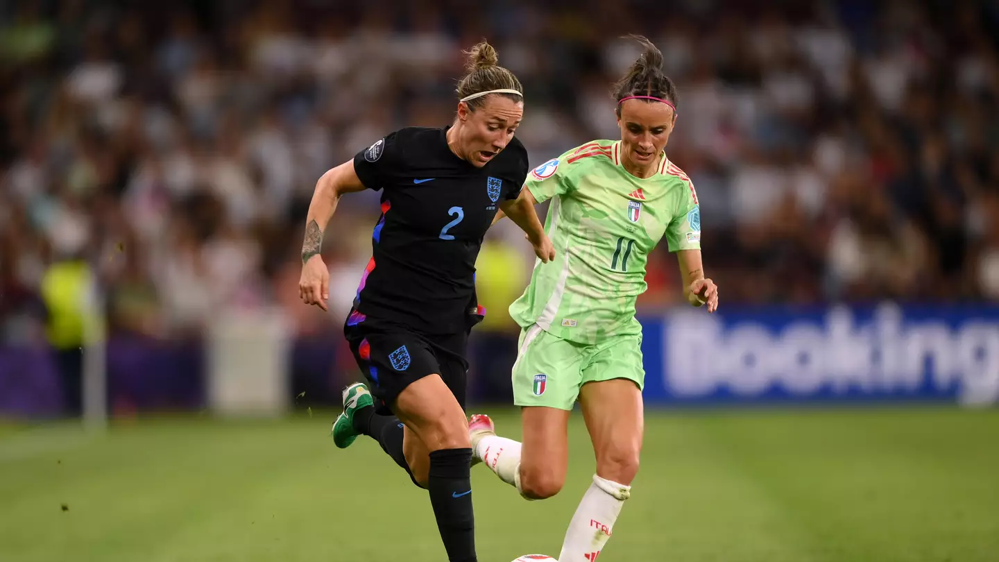 England fans spot what Lucy Bronze did with captain's armband during dramatic win over Italy