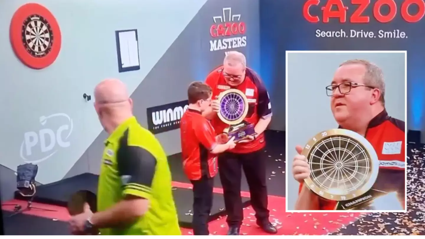 Fans spot Michael van Gerwen's classy gesture after losing to Stephen Bunting in PDC final