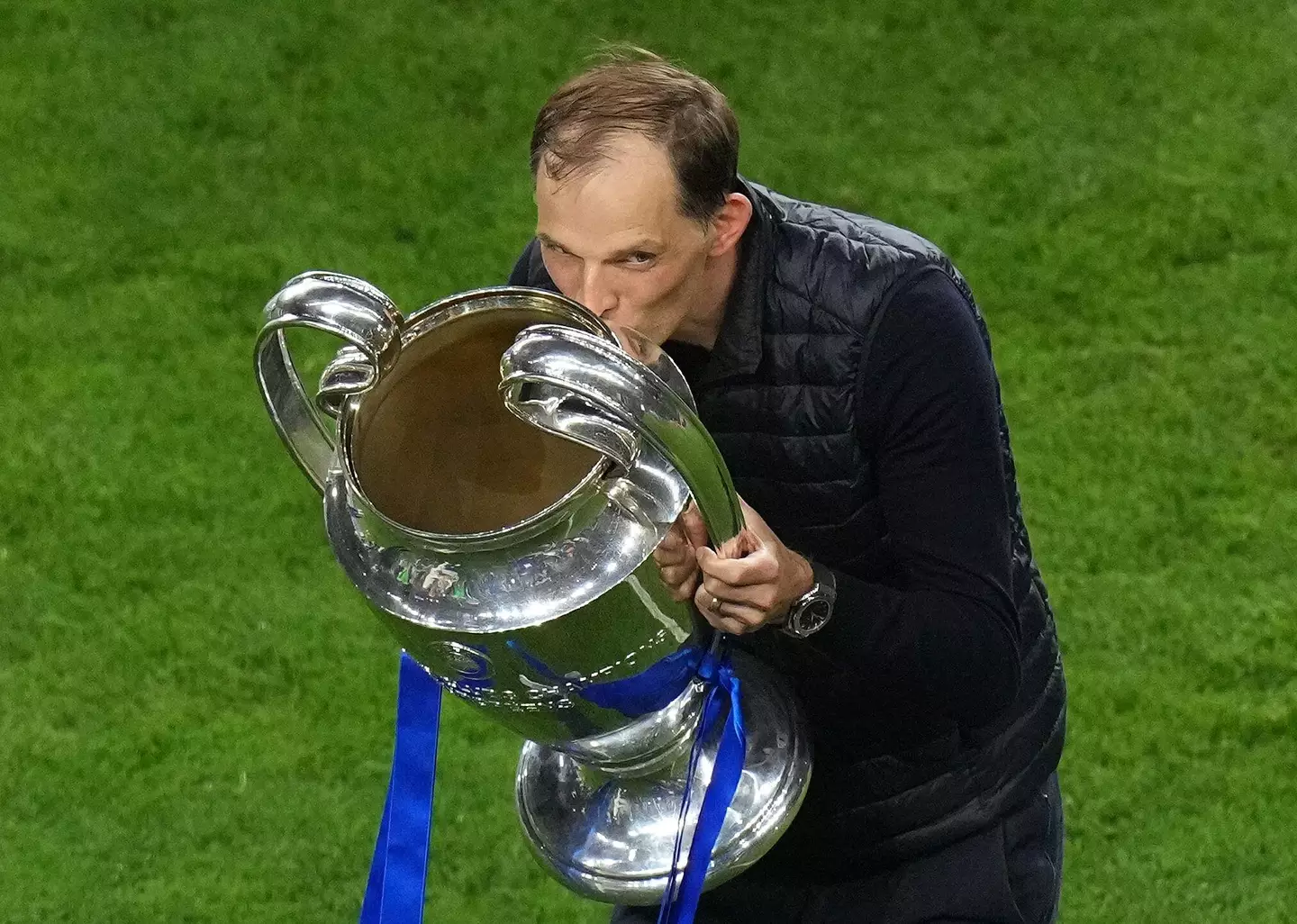 Chelsea manager Thomas Tuchel celebrates with the Champions League Trophy in Porto. (Alamy)