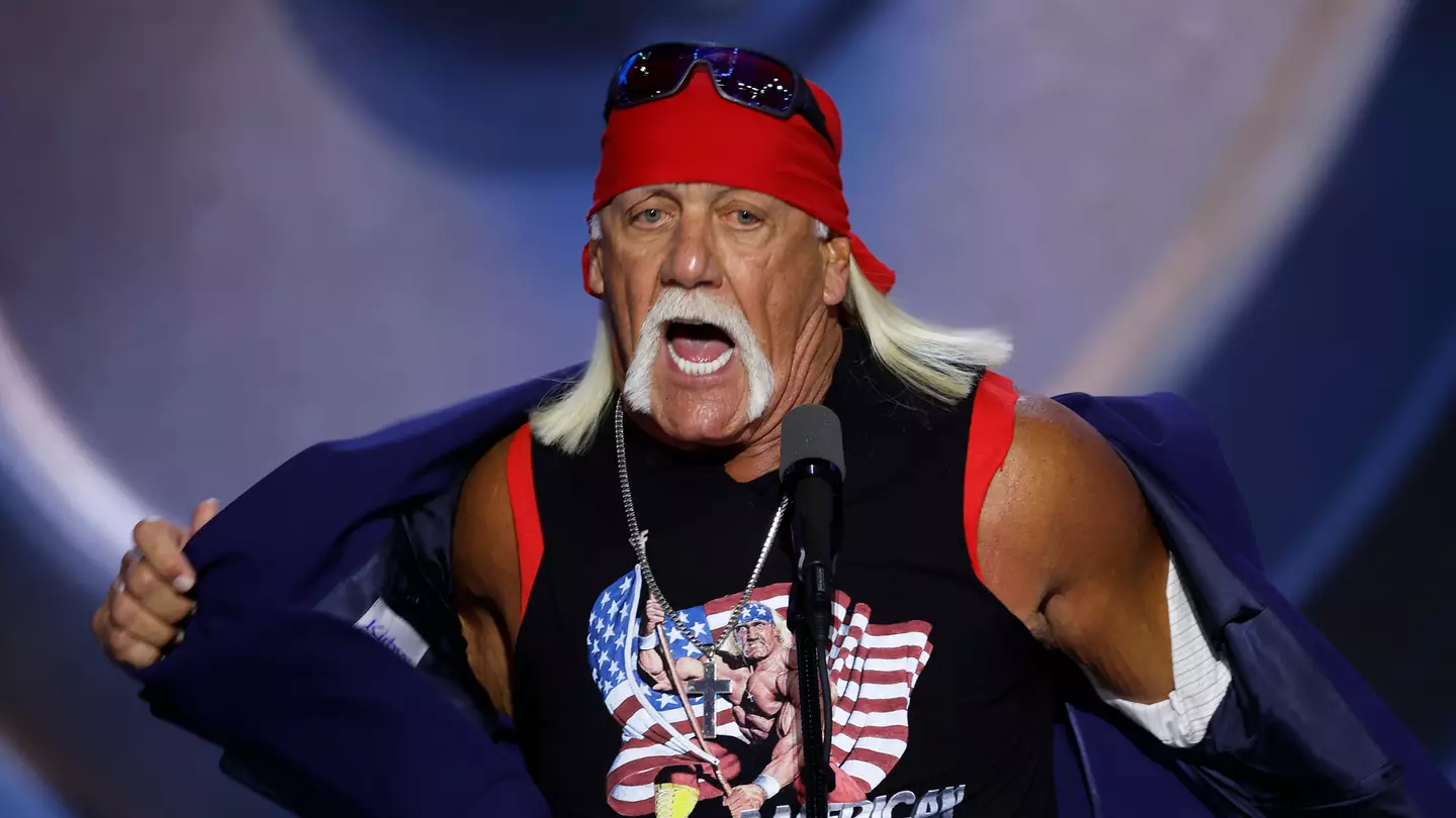 Hulk Hogan debuts new look on live TV and viewers are concerned about WWE legend