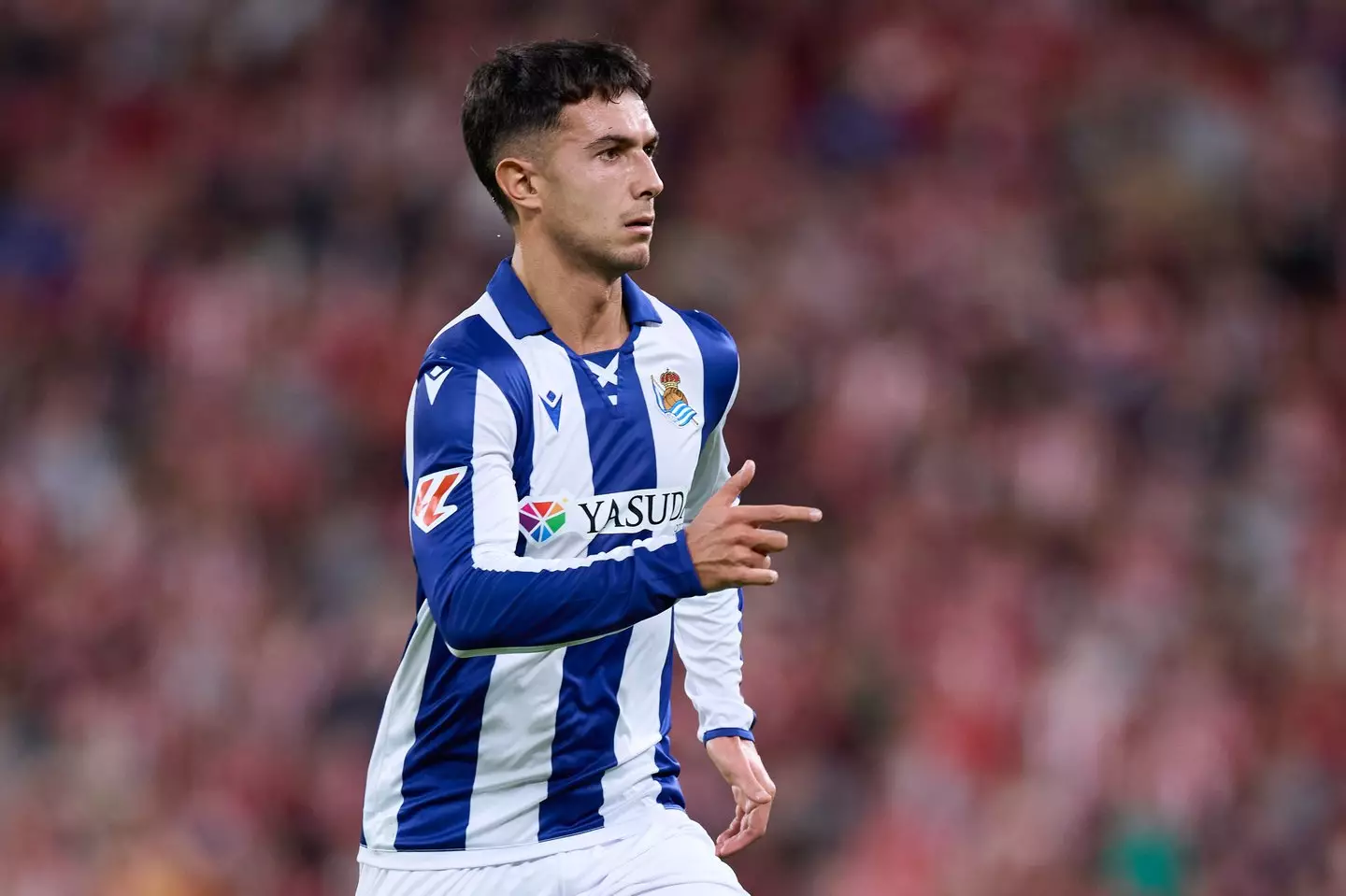 GettyImages-2186686283 Jarrad Branthwaite spotted in deep discussion with Liverpool stars amid Anfield transfer speculation