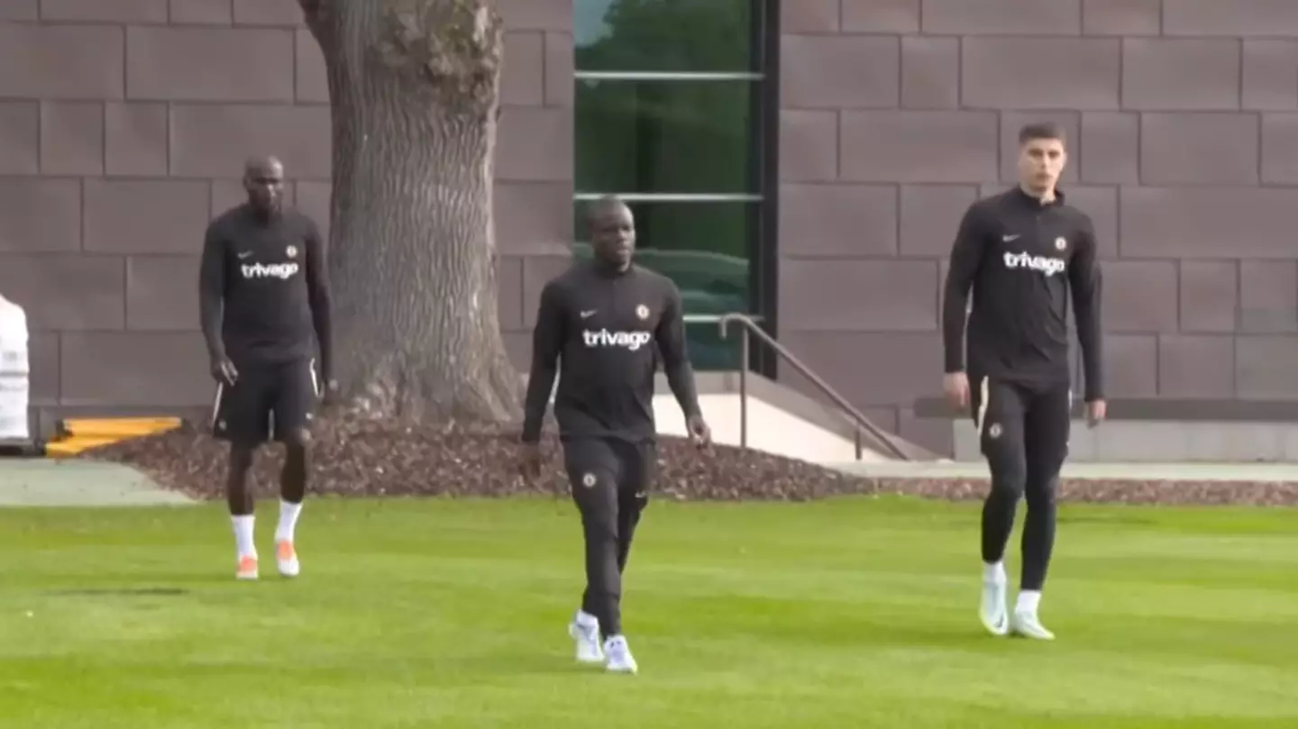 N'Golo Kante walking out to Chelsea training. (Chelsea FC)