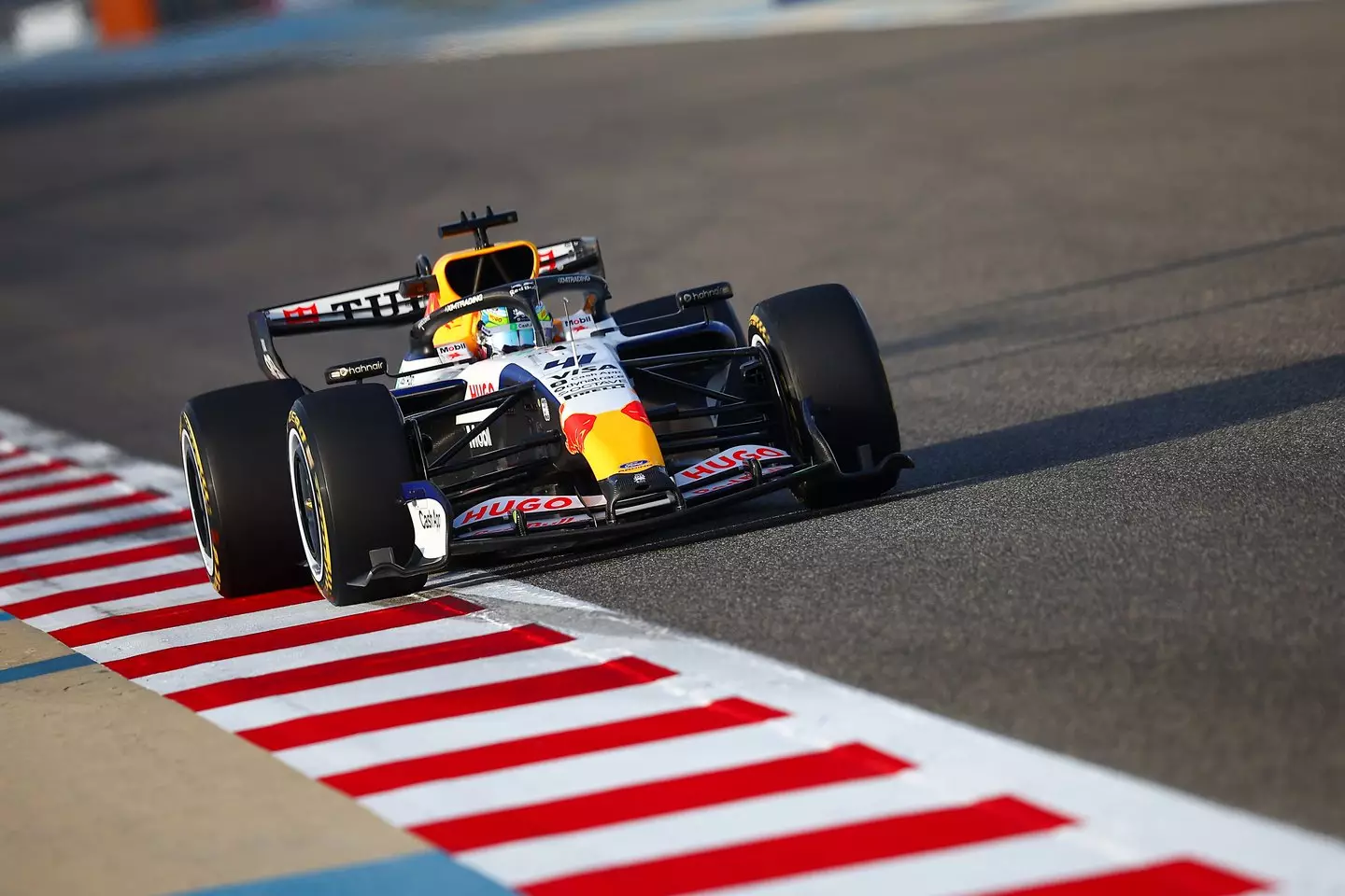 Arvid Lindblad at Bahrain testing (credit: getty)