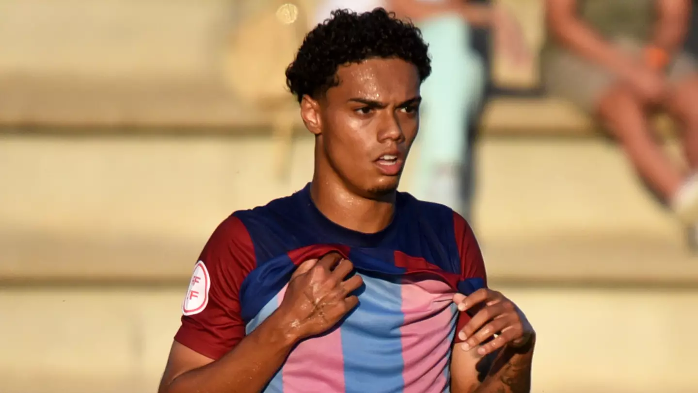 Ronaldinho's Son Set To Join New English Club After Burnley Exit