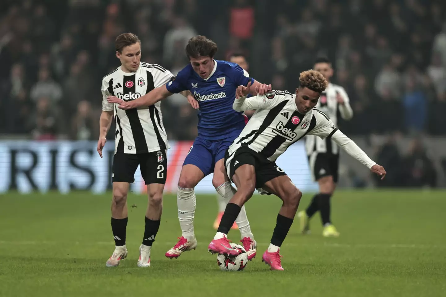 Gedson Fernandes battles for the ball during Besiktas' 4-1 win over Athletic Bilbao (Image: Getty)