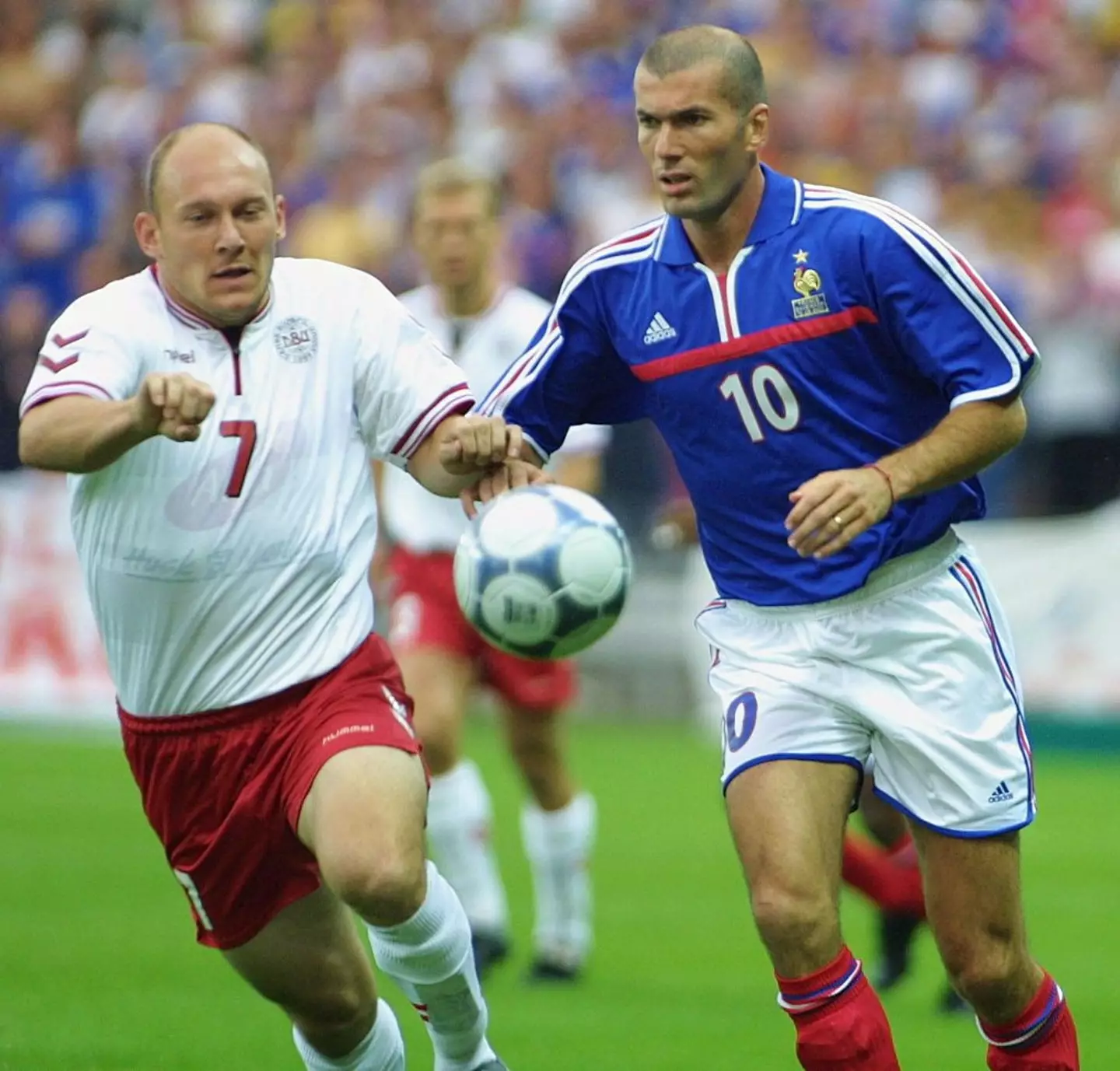 Thomas Gravesen and Zinedine Zidane (Image: Getty)