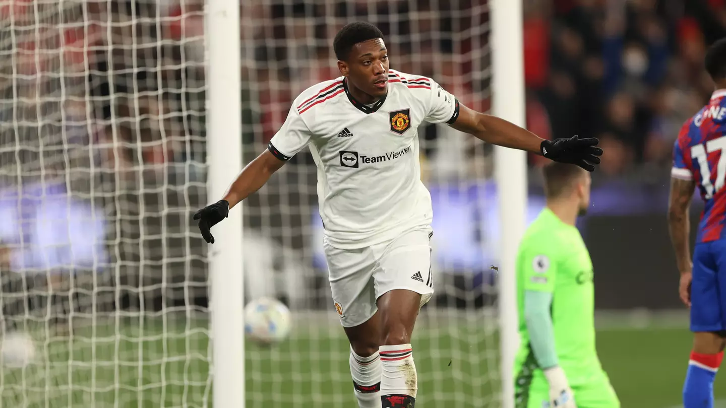 Anthony Martial scores against Crystal Palace. (Man Utd)