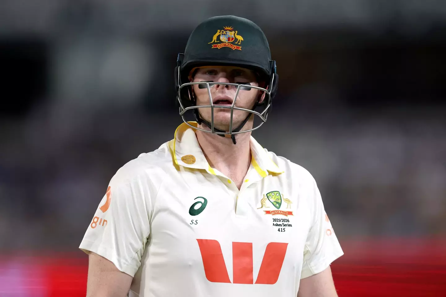 Steve Smith wore black tape under his eyes against England. Image: Getty