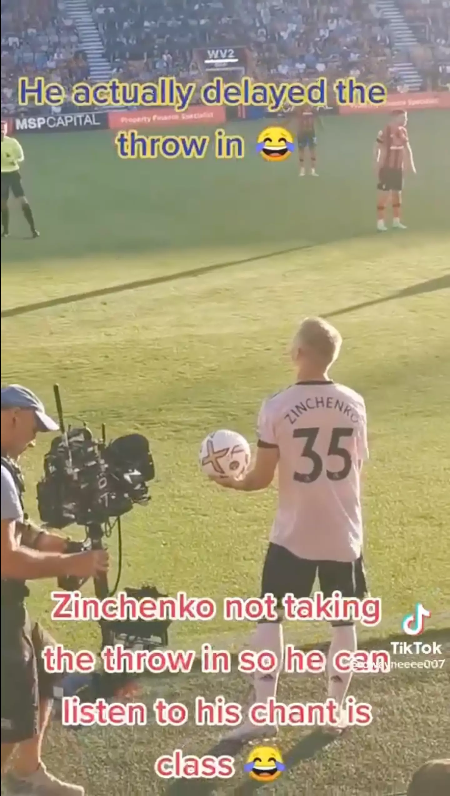 It took Zinchenko around 20 seconds to take the throw-in. (Image