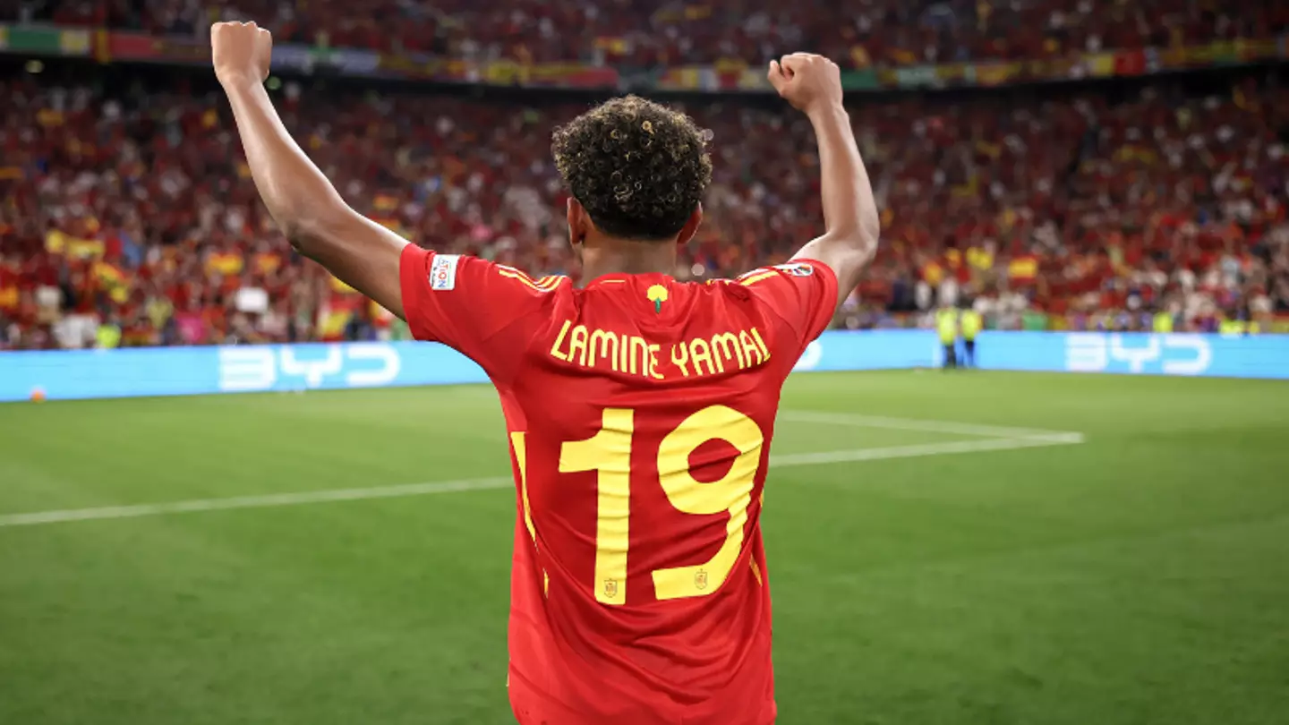 Reason why Lamine Yamal wears both names on his shirt but neither is related to his family