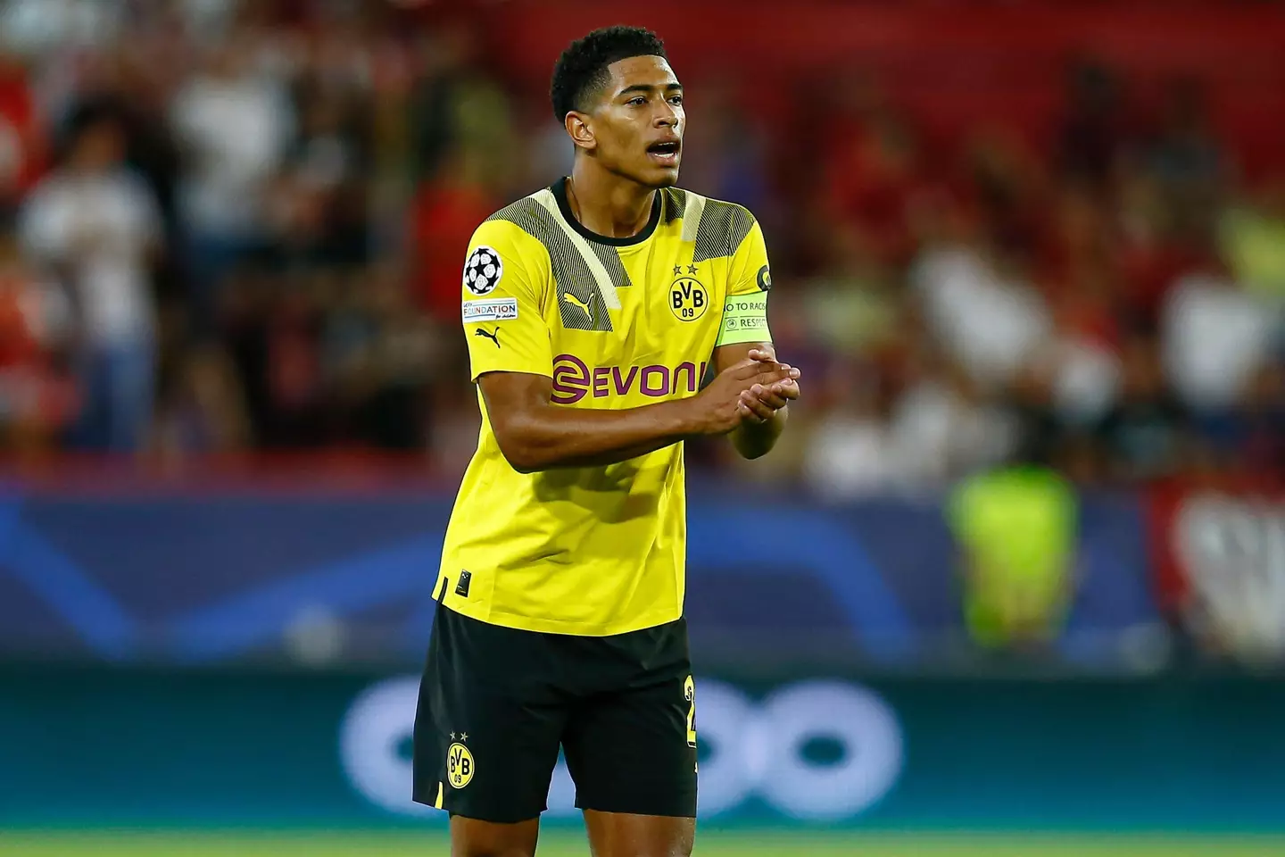 Jude Bellingham during Borussia Dortmund vs Sevilla in the Champions League. (Alamy)