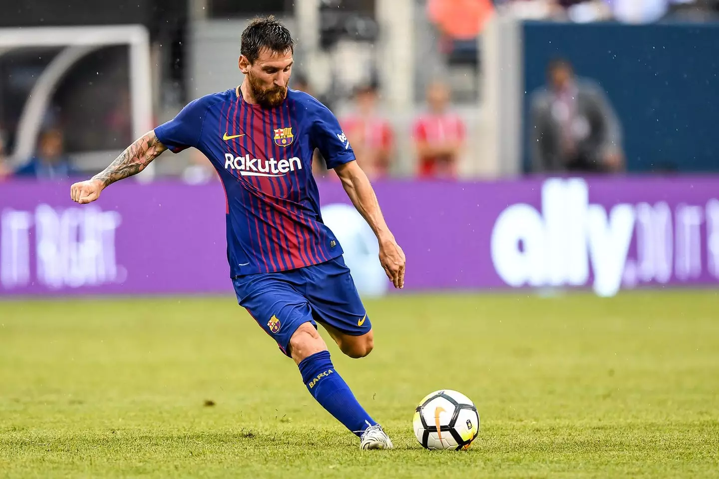 Lionel Messi has perfected incredible free-kick technique that involves ...