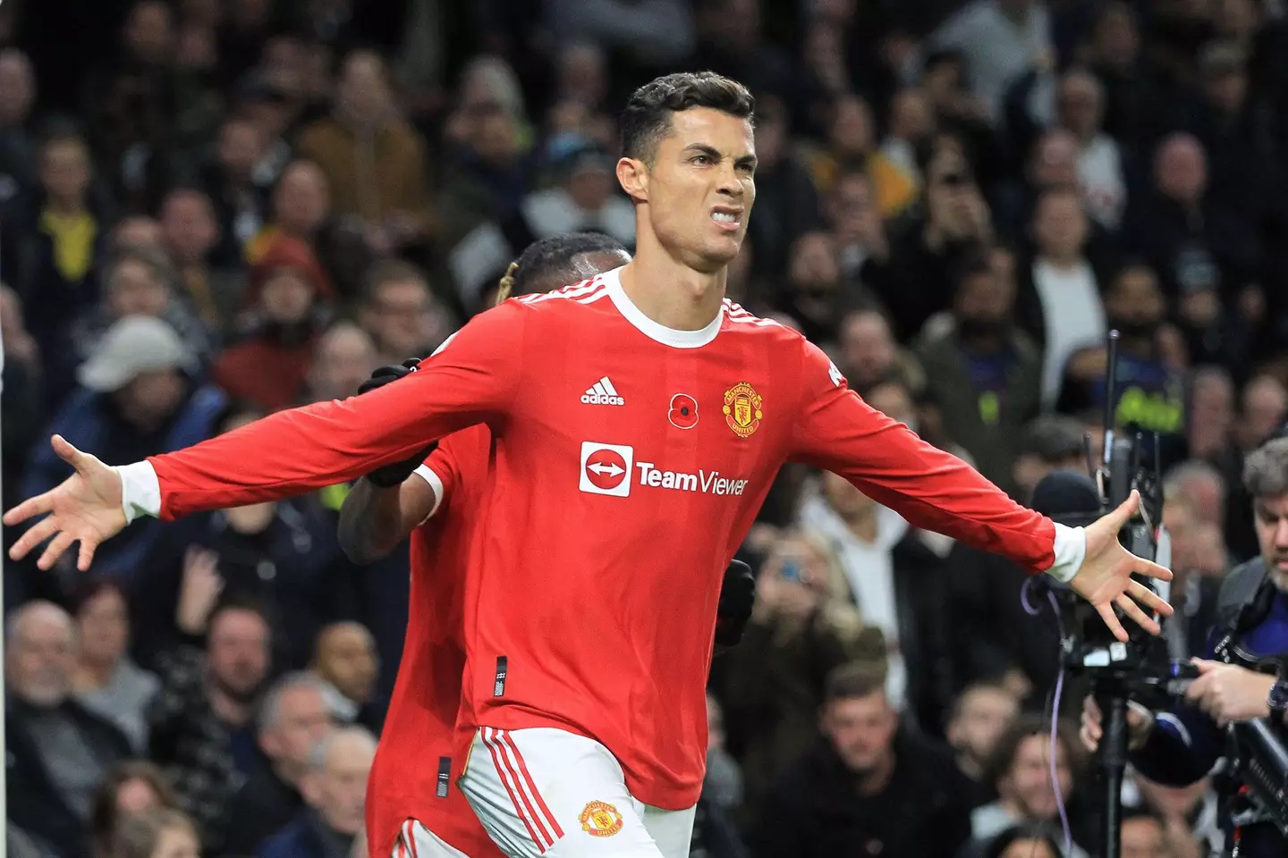 Cristiano Ronaldo celebrates scoring away against Tottenham. (Almy)
