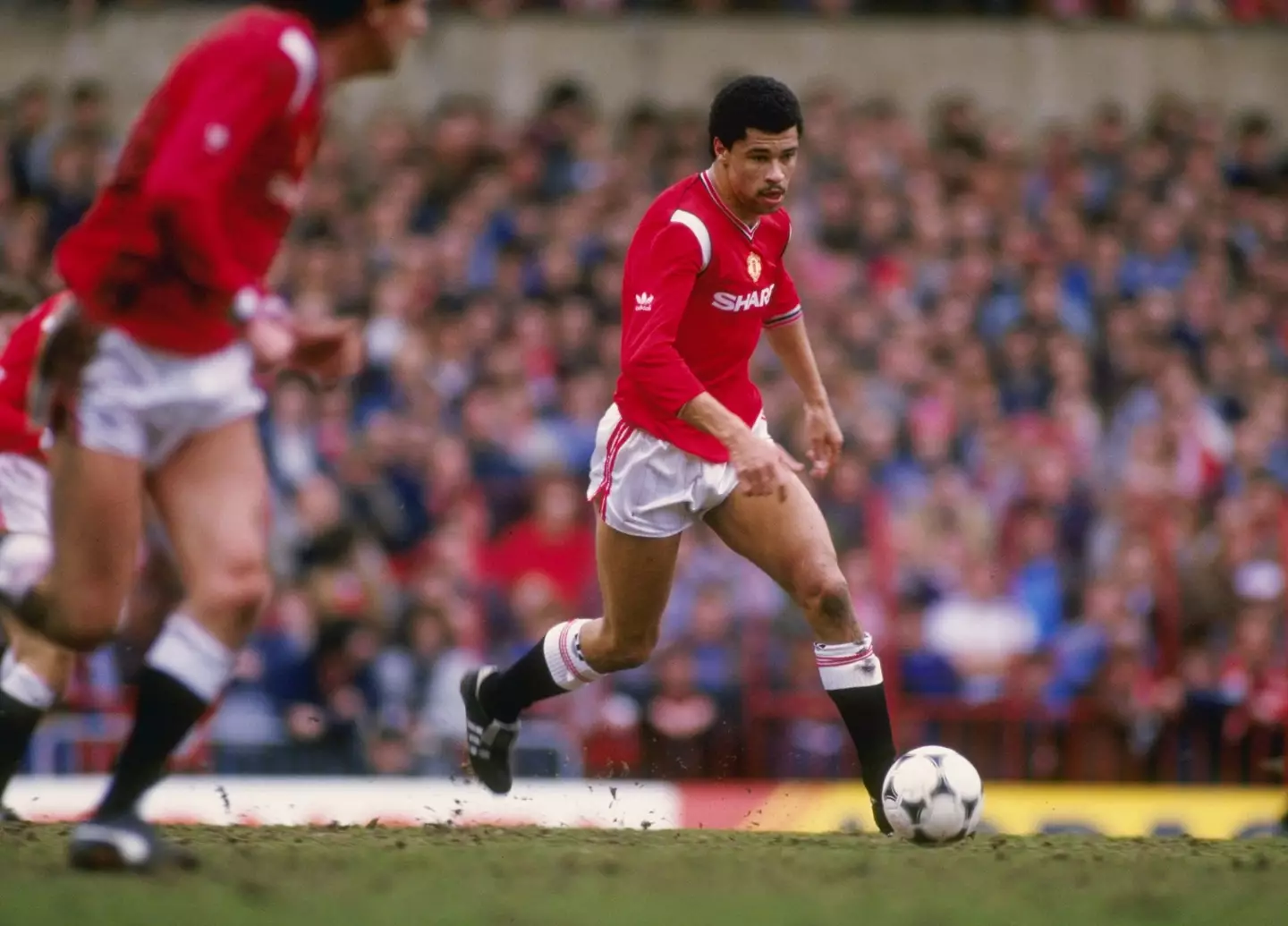Paul McGrath in action for Manchester United. Image: Getty