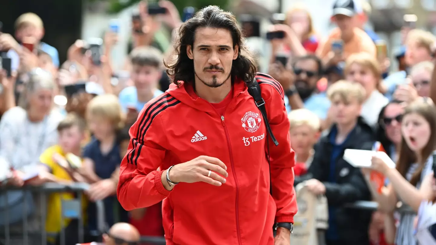 Edinson Cavani's Reaction When Fan Shouted ‘Man Utd’ on International Duty Speaks Volumes