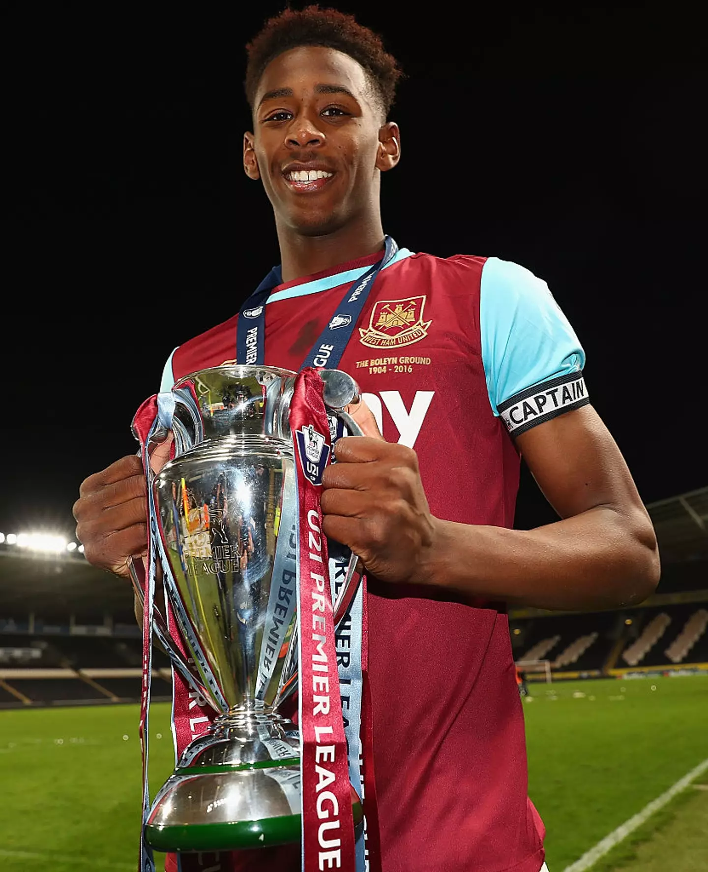 Reece Oxford was a star player in West Ham's academy. (Image: Getty)