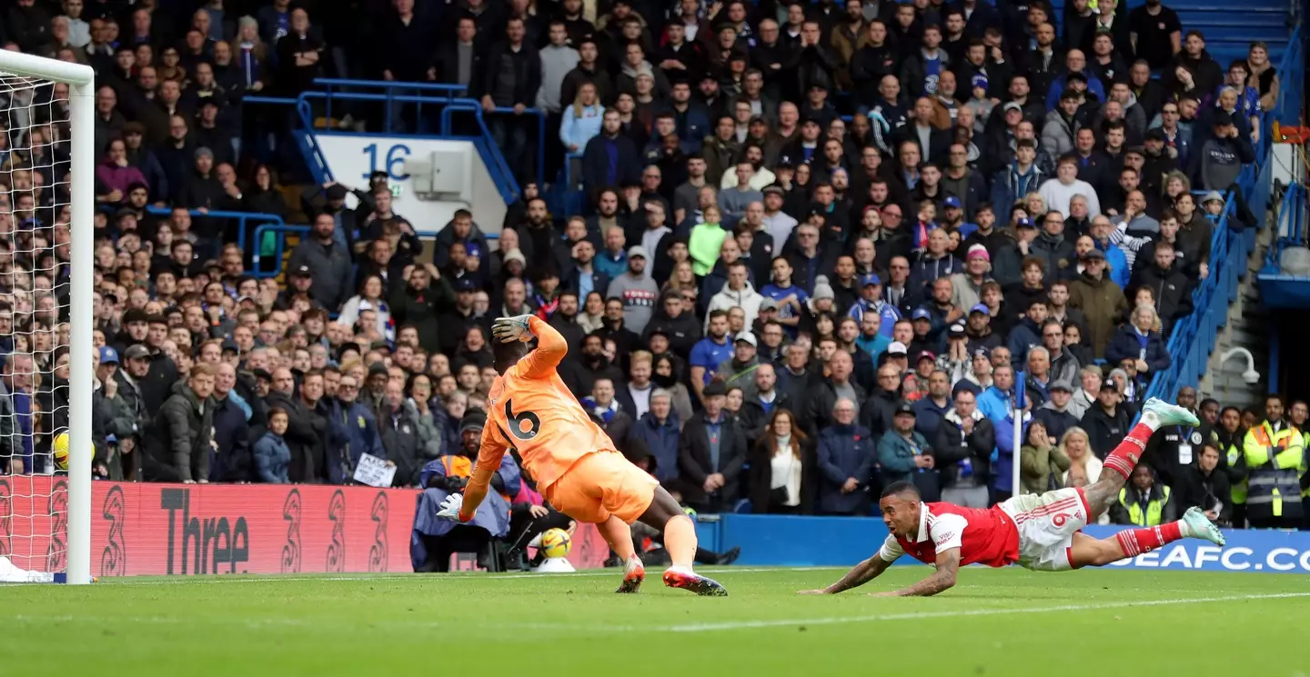 Gabriel Jesus of Arsenal heads wide of the goal during the Premier League match at Stamford Bridge, London. (Alamy)