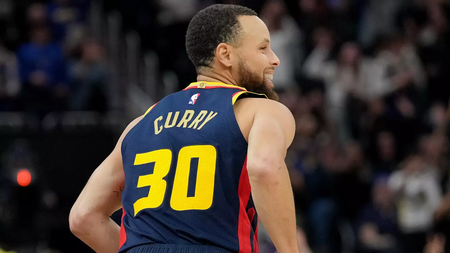 Steph Curry gave the coldest seven-word response when asked if he can take Michael Jordan's NBA GOAT title