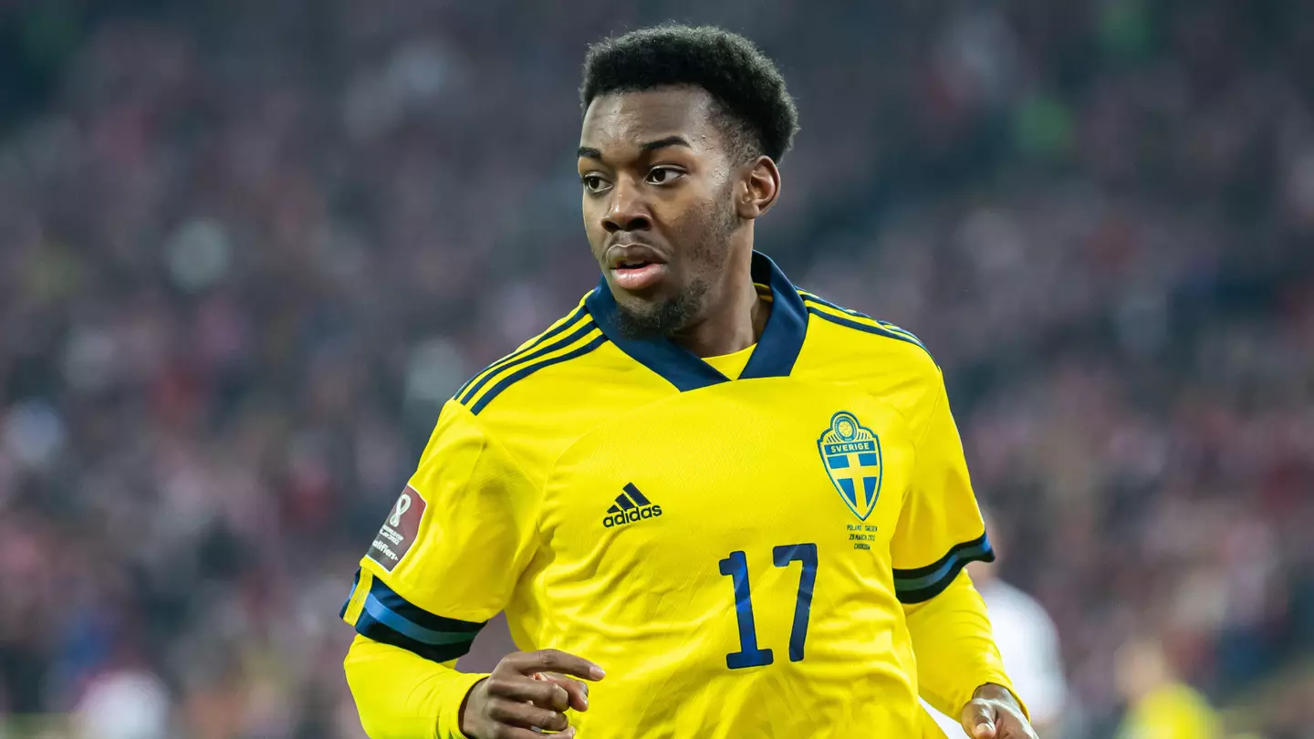 Anthony Elanga Expresses Desire To Play Left Wing Despite Manchester United's Problem