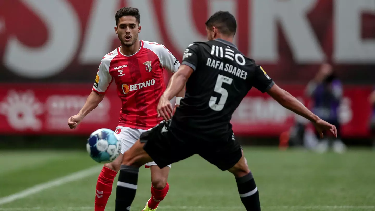 La Liga Side 'Closing In' On Manchester City Right-Back