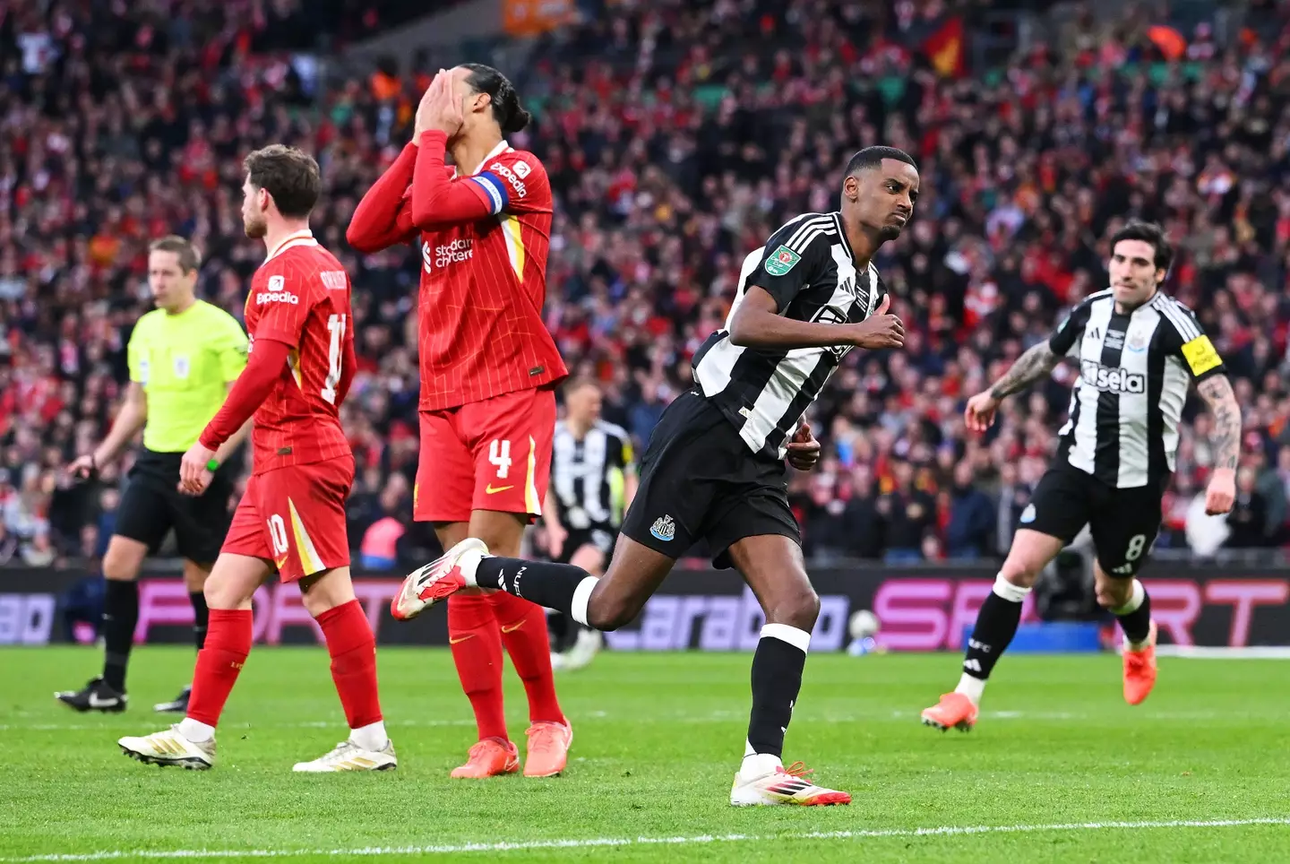 Newcastle's Alexander Isak celebrates scoring against Liverpool (Image: Stu Forster / Staff via Getty)