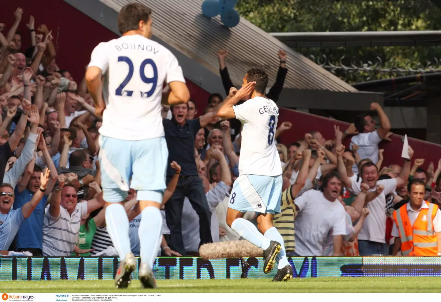 Geovanni celebrates a goal for Manchester City. REUTERS / Alamy