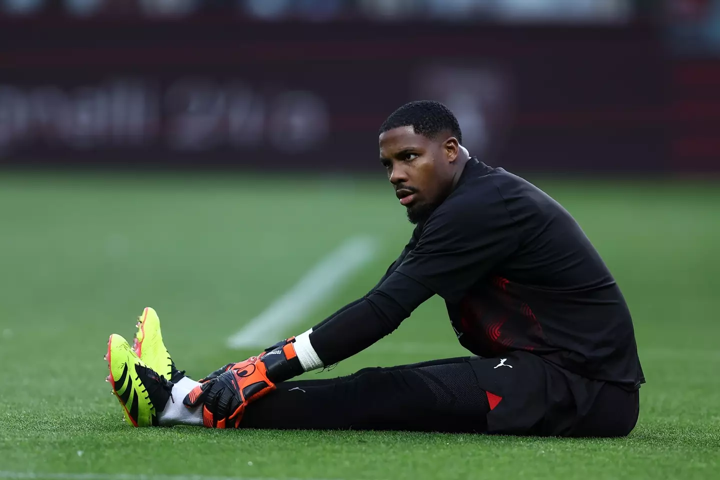 Mike Maignan could miss Euro 2024 through injury (Getty)