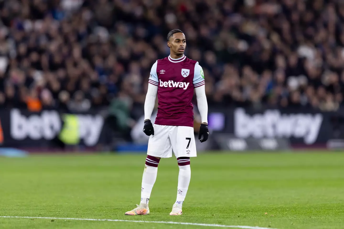Summerville was forced to make the change and returned to the pitch in the 19th minute. Image: Getty