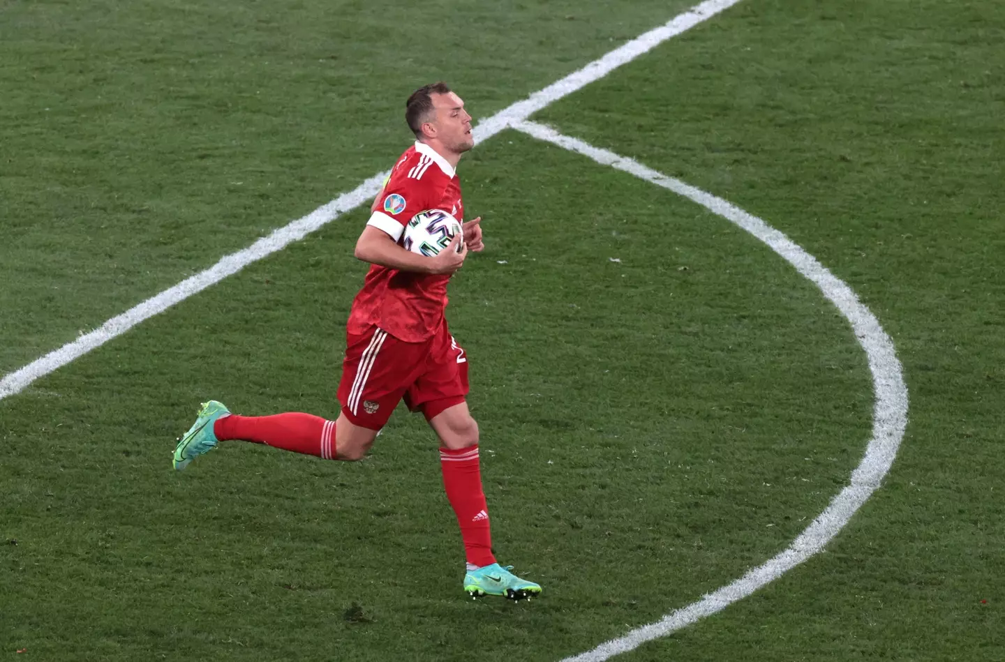 Dzyuba playing for Russia during Euro 2020. Image: PA Images
