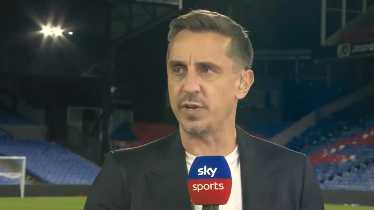Gary Neville explains why Manchester United's lack of transfers means Erik ten Hag is "not under pressure"