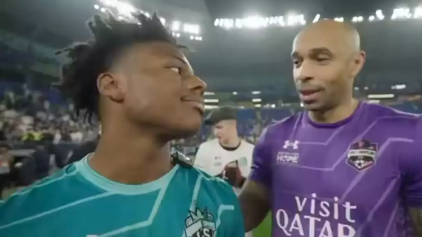 Fans left in stitches after seeing what Speed did in front of Thierry Henry during charity football match