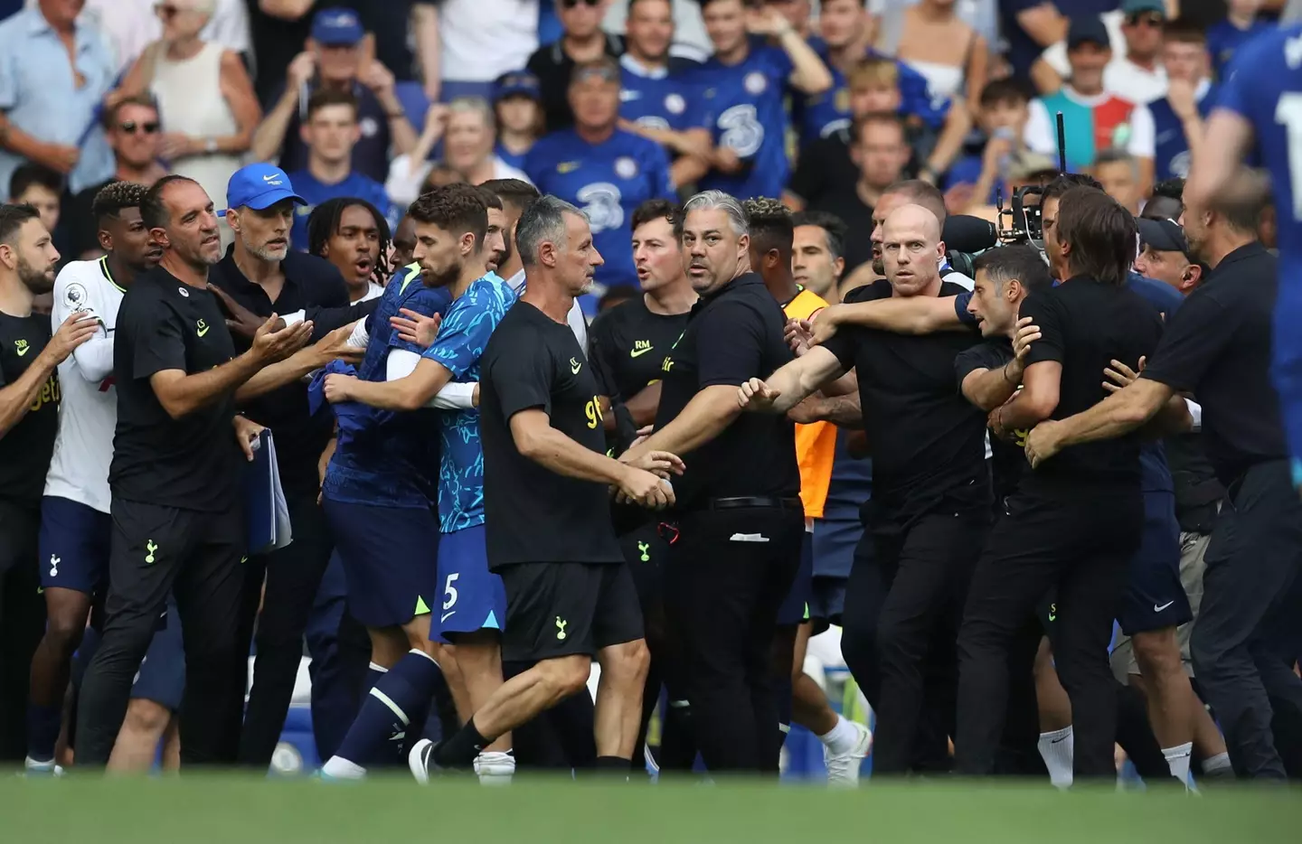 Thomas Tuchel and Antonio Conte were seperated at full-time. (Alamy)