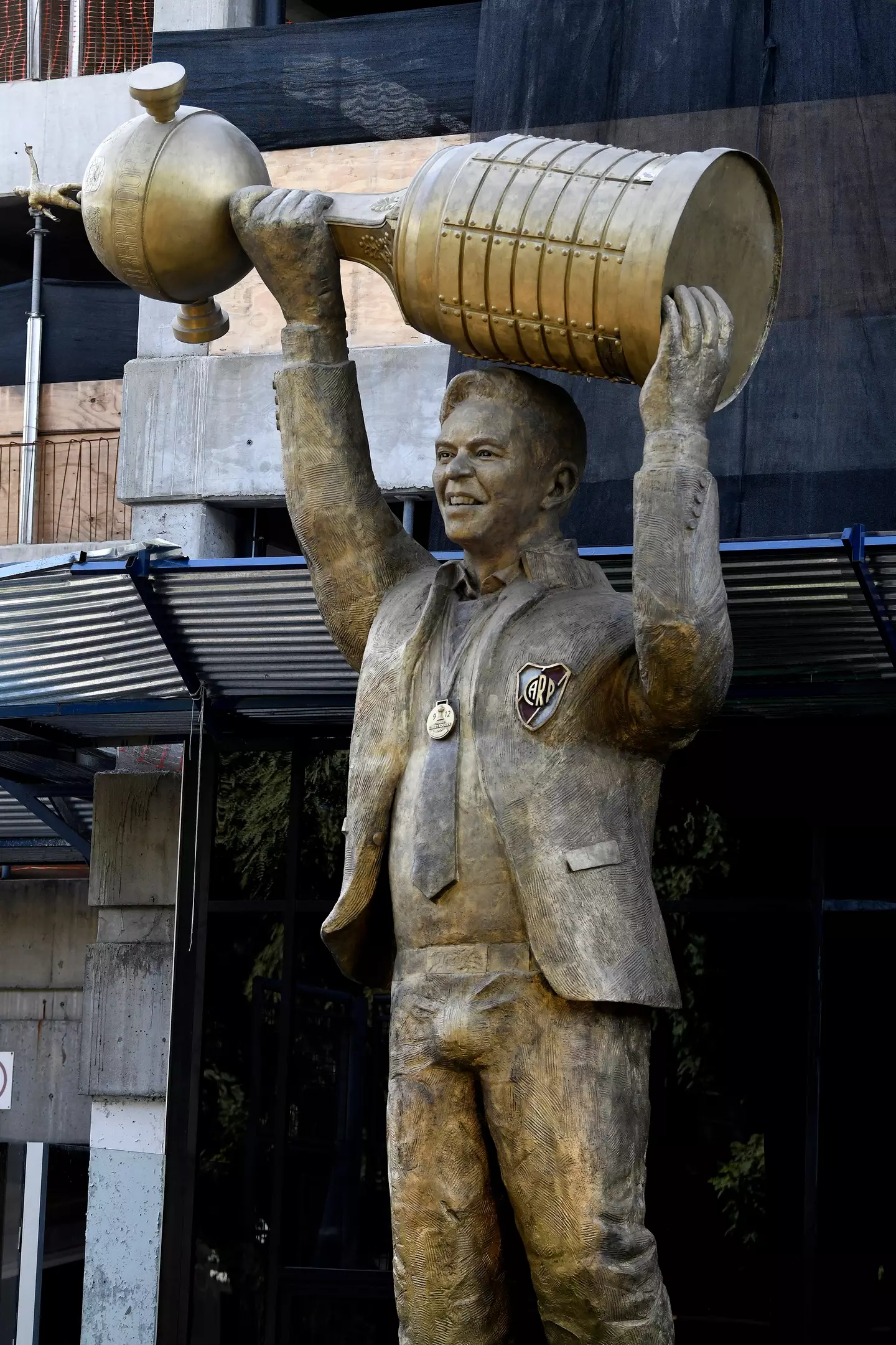 Statue of Marcelo Gallardo. Image: Getty 