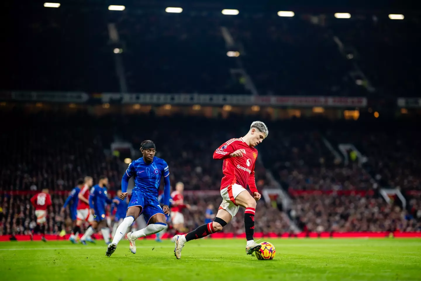 Garnacho could be a replacement for Noni Madueke at Chelsea. (Image: Getty)