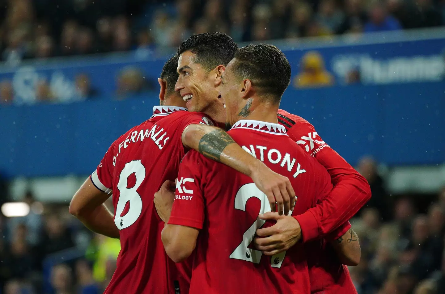 Manchester United celebrate against Everton. (Alamy)